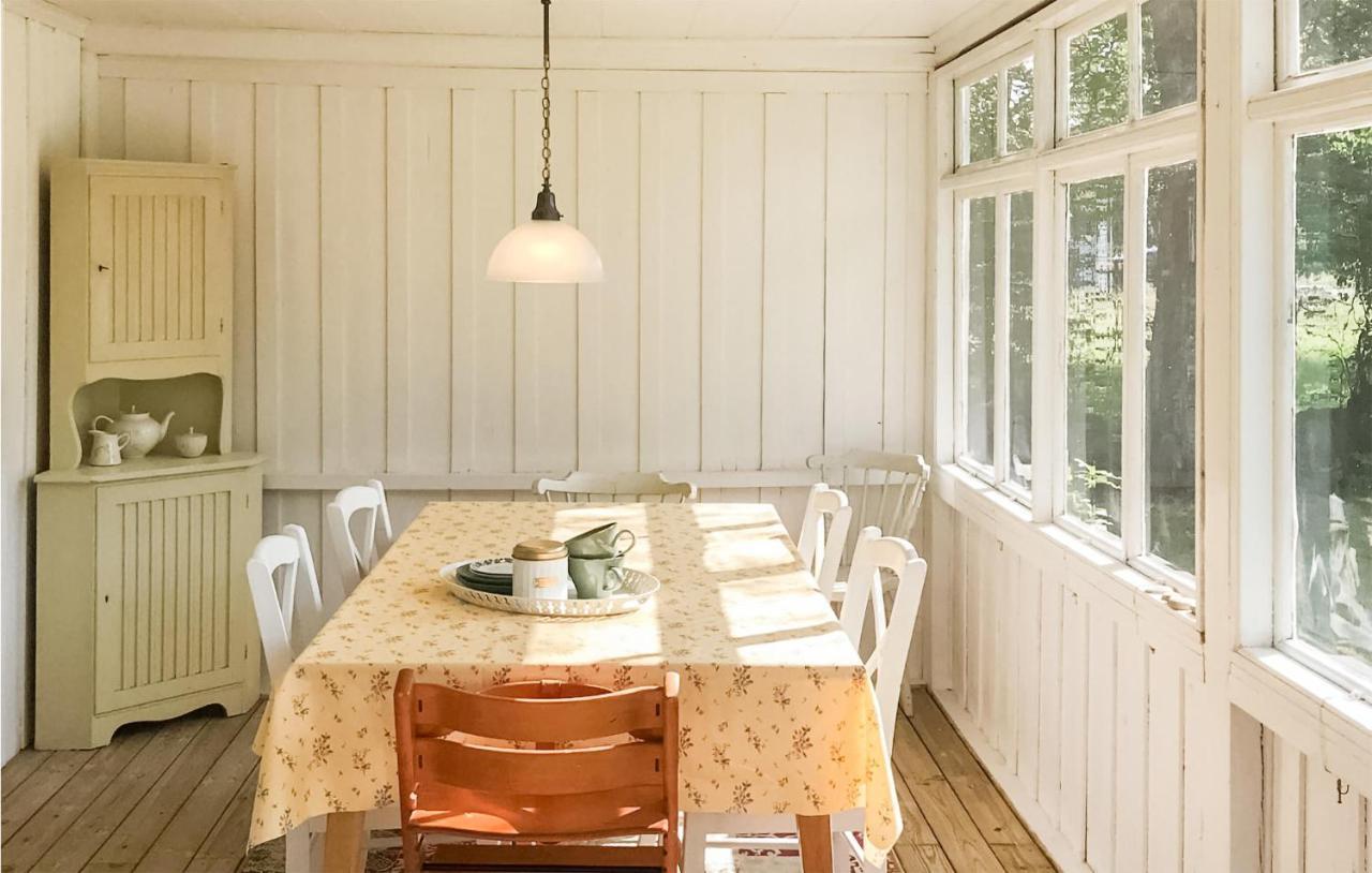 Amazing Home In Faerjestaden With Kitchen Exteriér fotografie