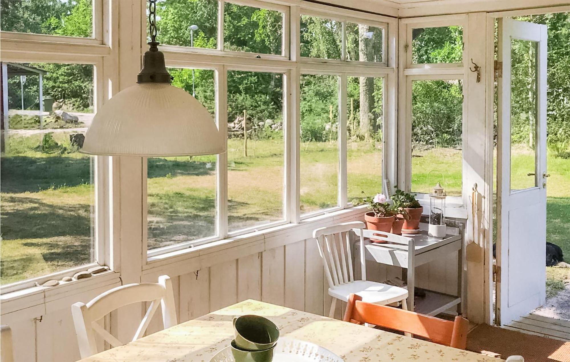 Amazing Home In Faerjestaden With Kitchen Exteriér fotografie